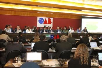 Conselho Pleno da OAB-GO rejeita turno único no Judiciário