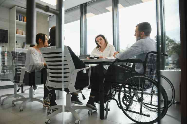 Projeto de lei quer garantir abatimento tributário para empresas inclusivas