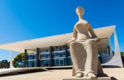 Projeto força empresas a quitarem débitos trabalhistas em dia