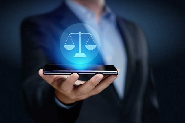 Sthefano Cruvinel, CEO da EvidJuri, lança livro que desvenda os impactos da era digital no Judiciário