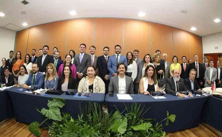 Procuradores defendem nova PEC em ato pela Autonomia da Advocacia Pública nesta terça (14)