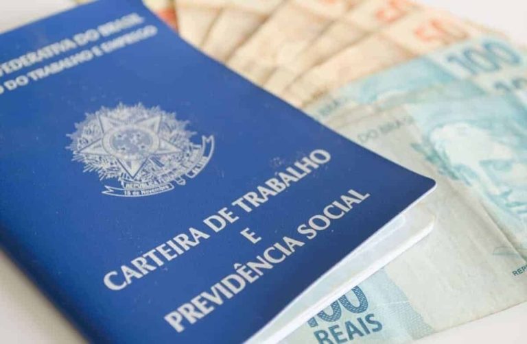 Advogado aponta vantagens e desvantagens para empréstimo consignado para o trabalhador CLT