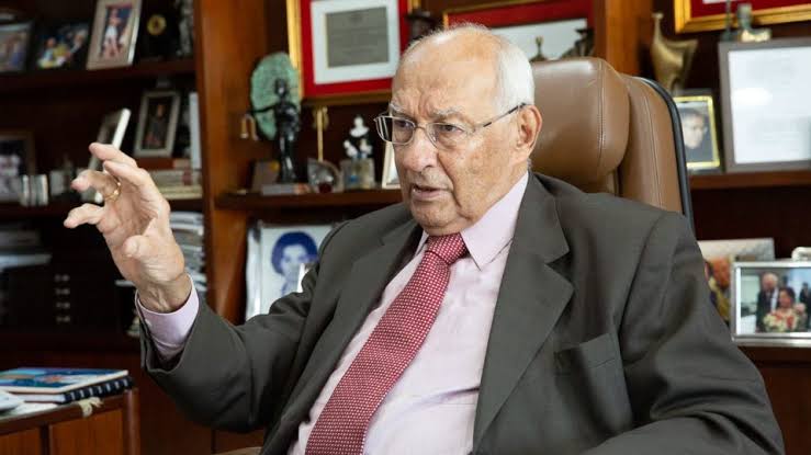 A guerra de conquista: as negociações de Trump para finalizar a guerra da Rússia com a Ucrânia