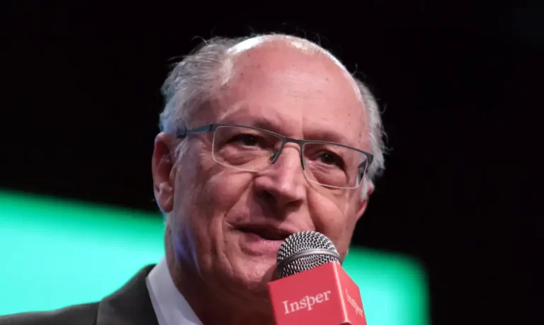 Alckmin anuncia redução de tarifas dos EUA sobre produtos brasileiros após encontro Lula-Trump