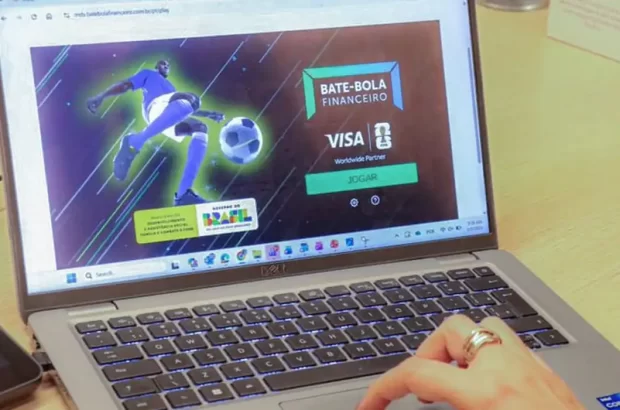 Ferramenta promove educação financeira a famílias no CadÚnico